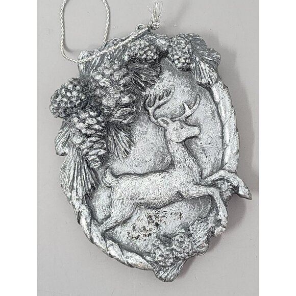 Set Of 4‎ Silver Tone Christmas Holiday Ornaments With Pinecones & Deer Design - Picture 4 of 8